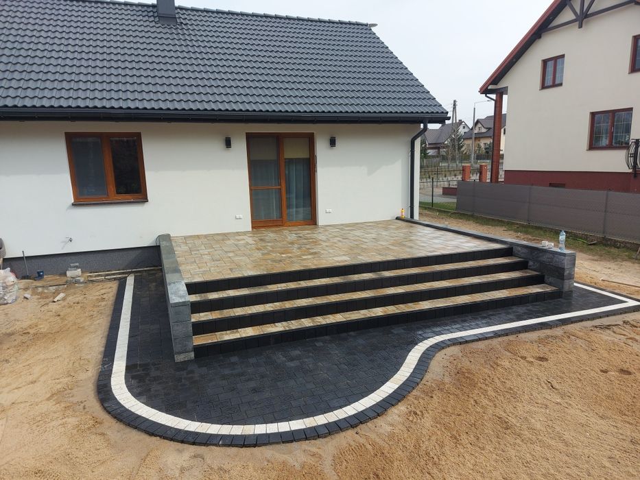 Profesjonalne układanie kostki brukowej. Brukarstwo