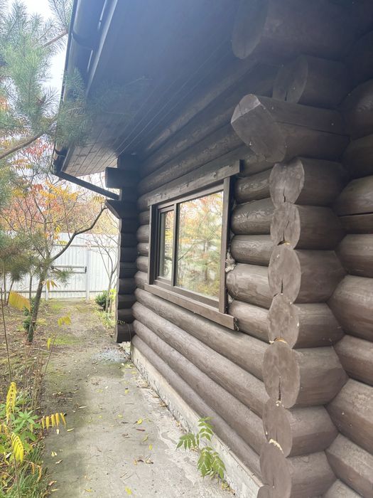 Продам будинок із дикого зрубу з ділянкою біля Києва! село Бзів