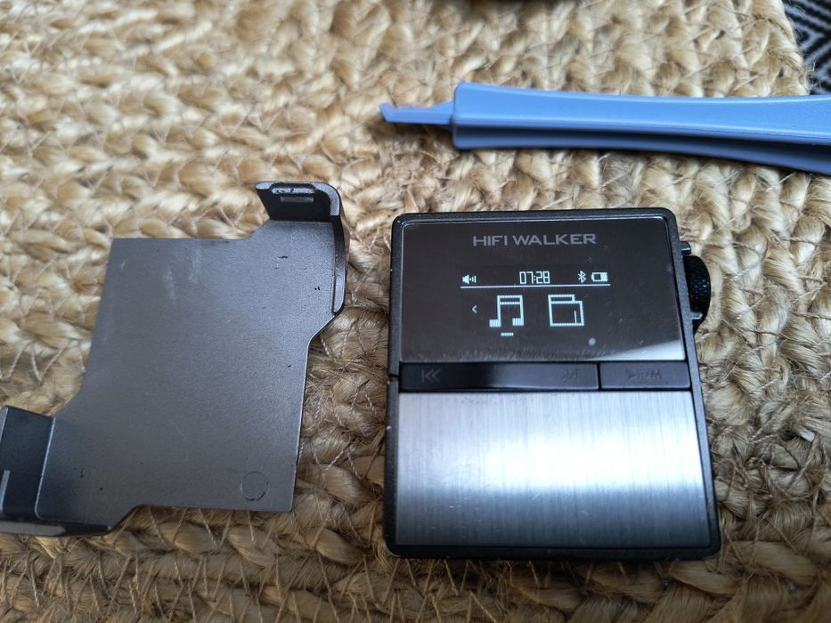 Odtwarzacz BT/ DAP Walker HX Sport. FLAC, OGG, AAC, aptx