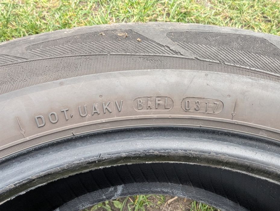 2x Opony NEXEN NFera RU1235/60R18 DOT 2017