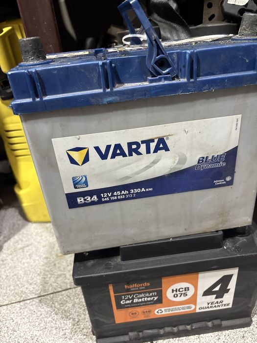 Аккумулятор  64ah/600A ,45ah/330A  маленький на японская маш