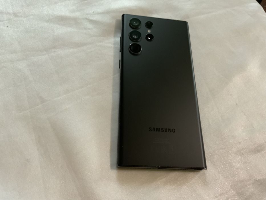 Флагманский смартфон Samsung S22 Ultra 8/128 GB. Состояние идеал !