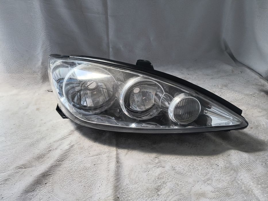 Lampa prawa Toyota Camry VI 6 Reflektor przedni prawy
