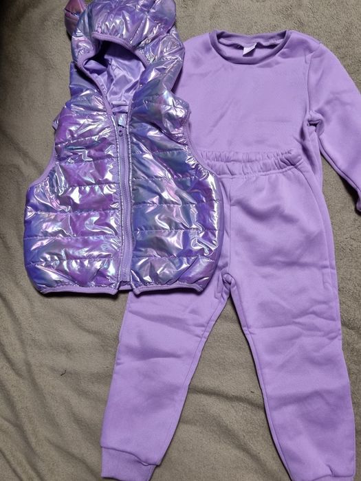 спортивний костюм  на дівчинку