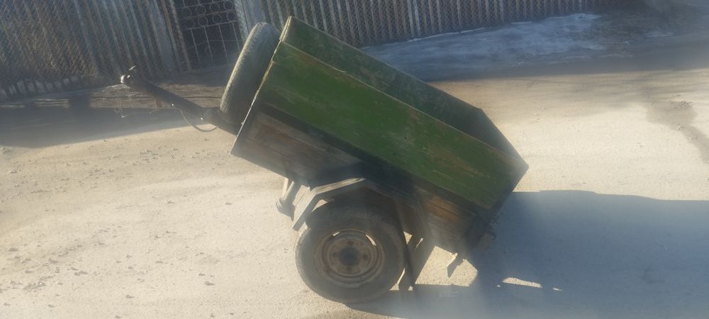 Прицеп автомобільний