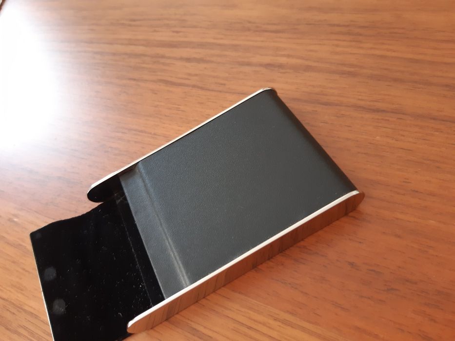 Caixa para cartões pessoais