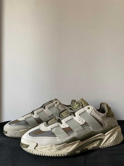 Adidas Niteball - tamanho 44,5