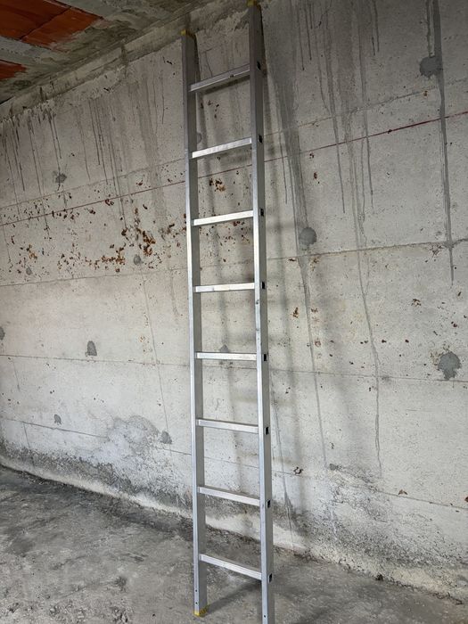 Escada de aluminio