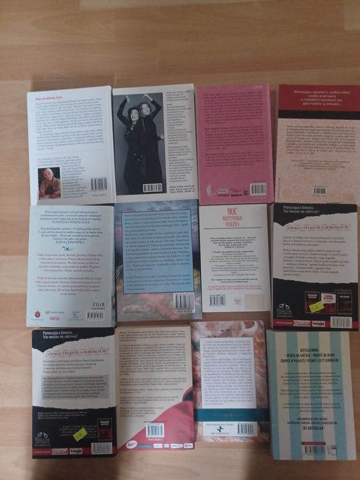 Zestaw dwunastu książek dla kobiet.Książki dla kobiet.