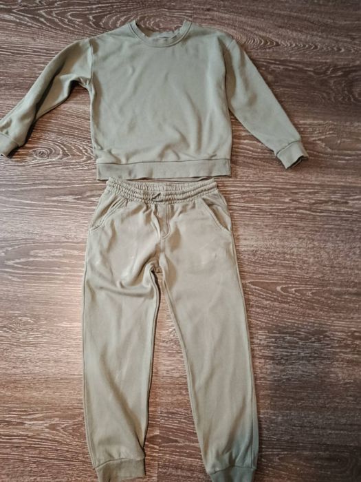Спортивний костюм на весну (8-9 р, 134 см)