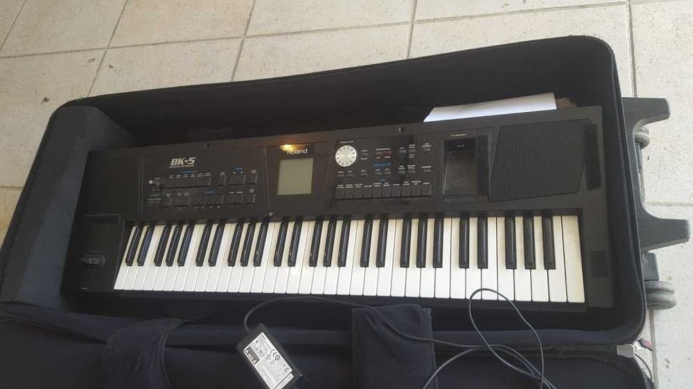 Roland BK5. Teclado em muito bom estado, pronto a fazer espectaculos