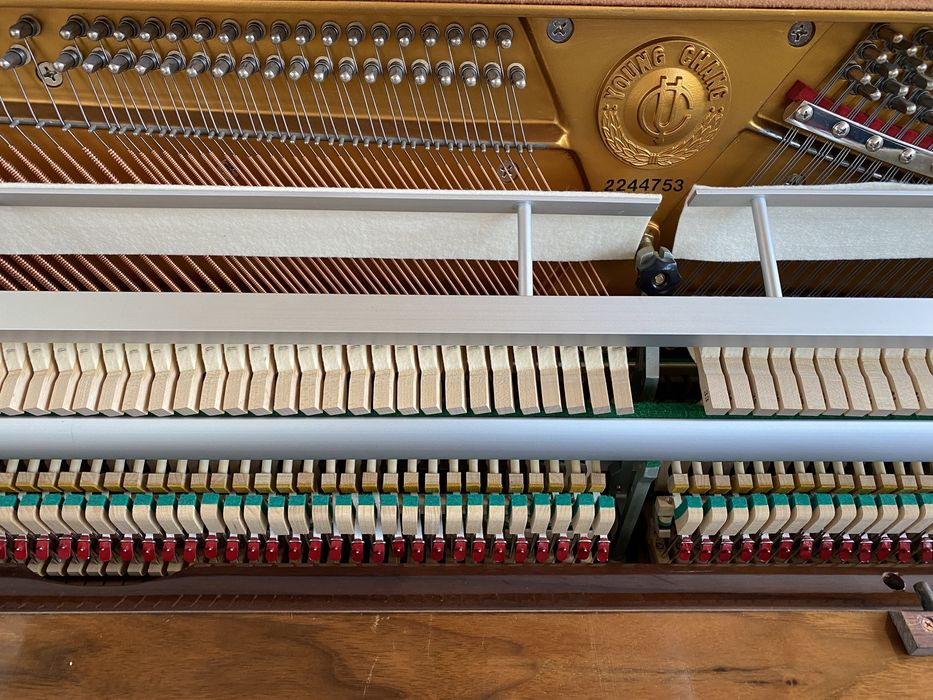 Piękne pianino Young Chang