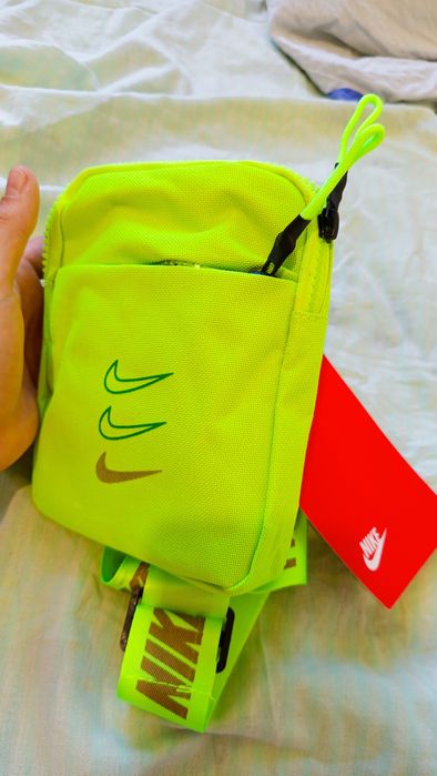 Torebka Nike neonowa