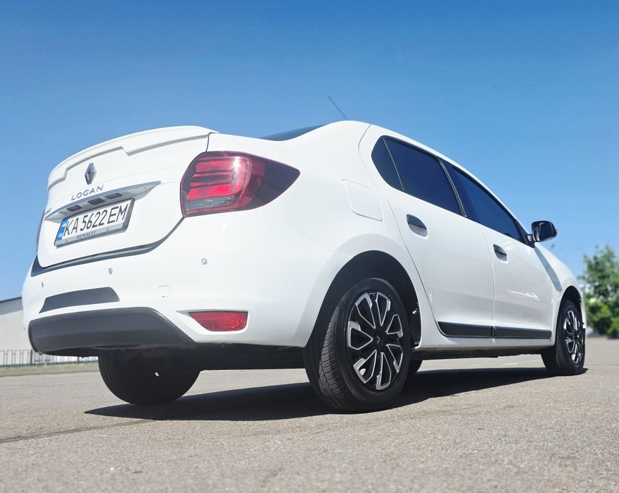 Renault Logan Authentique Ideal 1,2 бензин,  2017 рік