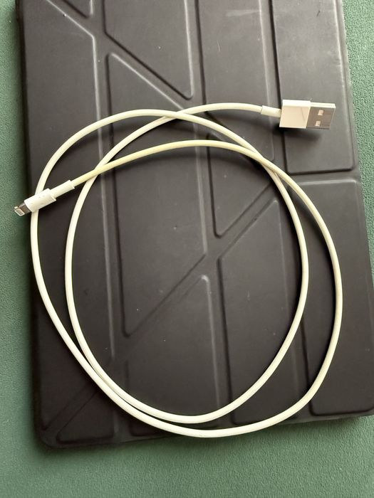 Ipad 5, 32, 2017 wifi + Lte