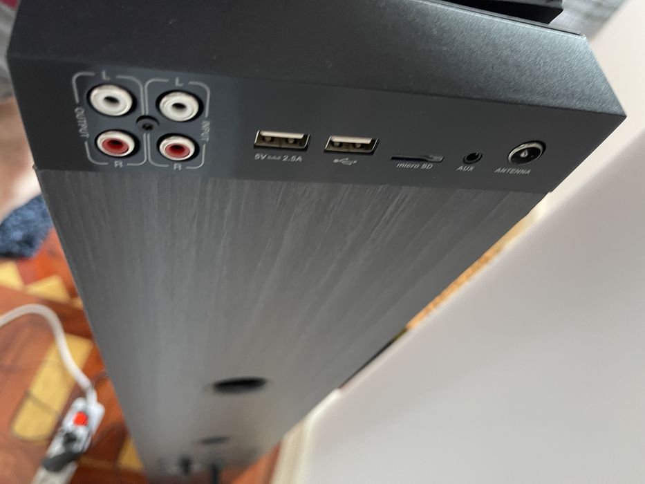 Colunas Tower 7 True Wireless