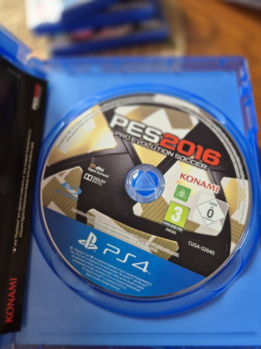 Gra Fifa 16 i PES 2016