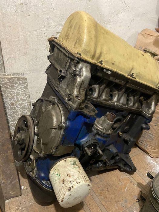 Продам двигатель 21011