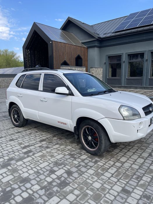 Продам Хюндай Туксон! Білий!