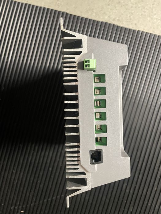 Tegulator solarny volta