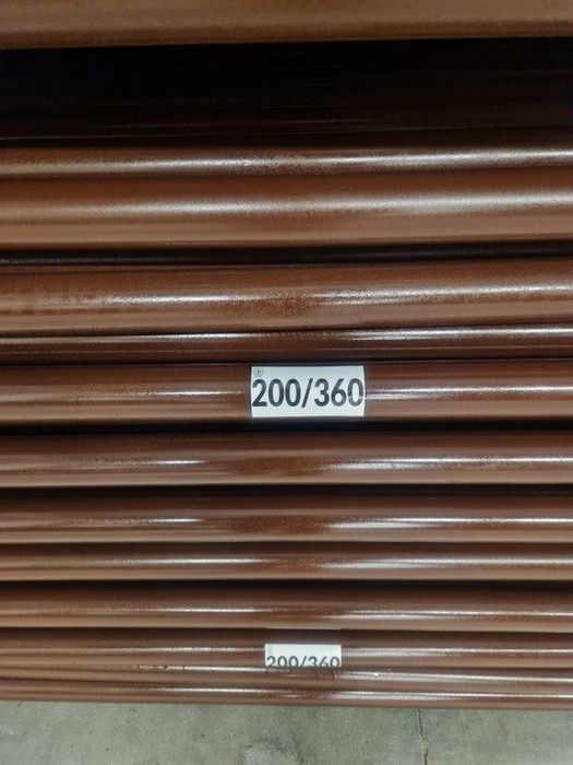 Prumos em pintado e galvanizado