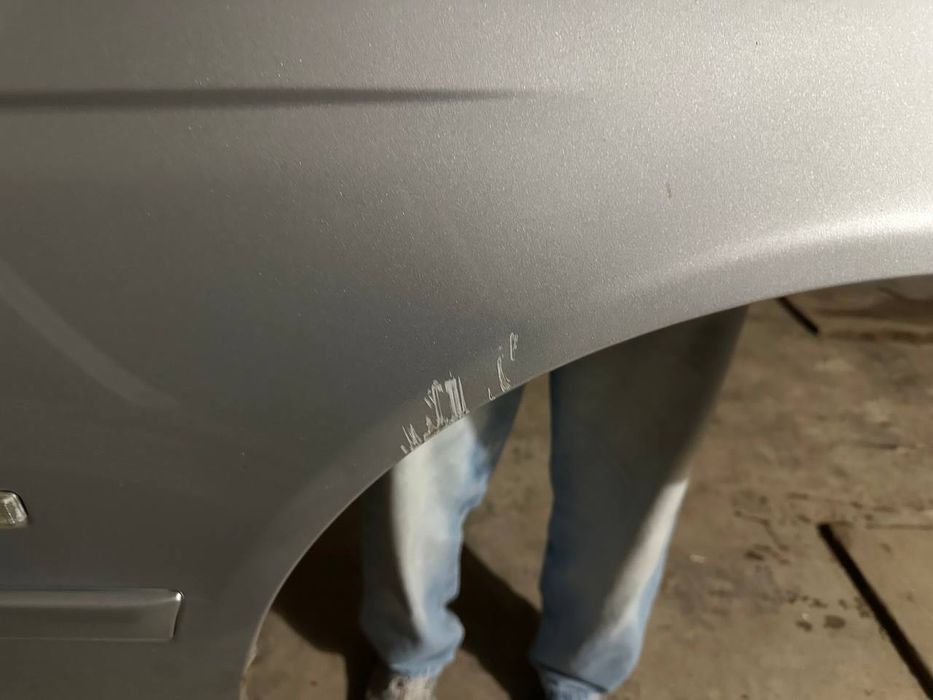 Праве крило для автомобіля бмв е39