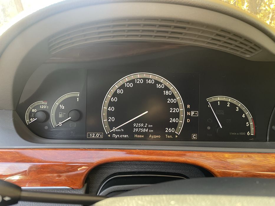 Дизельний w221 Mercedes-Benz 2008 року