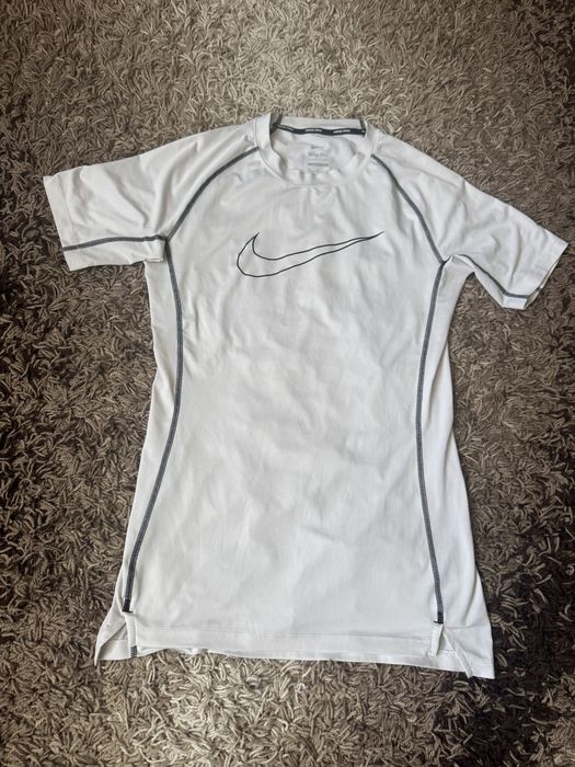 термо футболкп nike pro combat under armour
