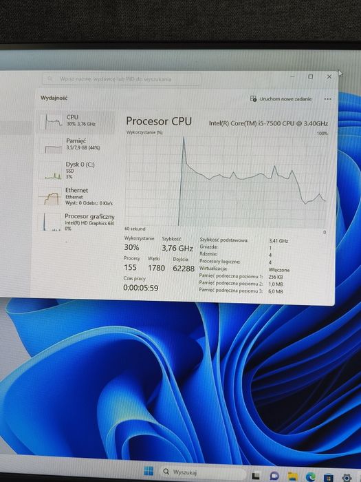 Dell 3050 i5-7500, ssd 256, 8gb ram
