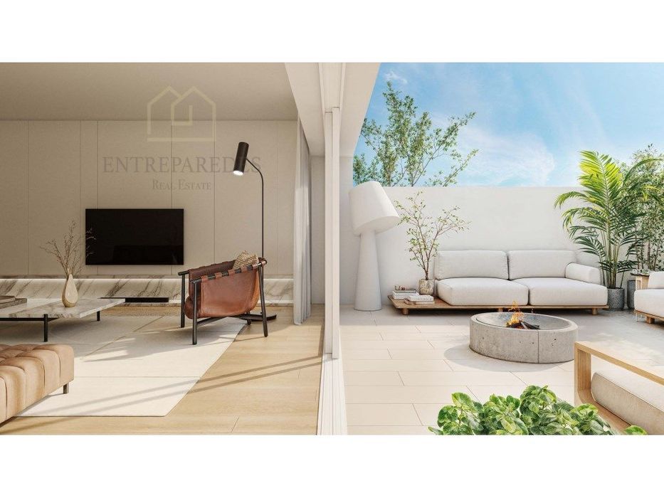 Fantástico apartamento T4 com terraço, 3 lugares de garagem e anexo...