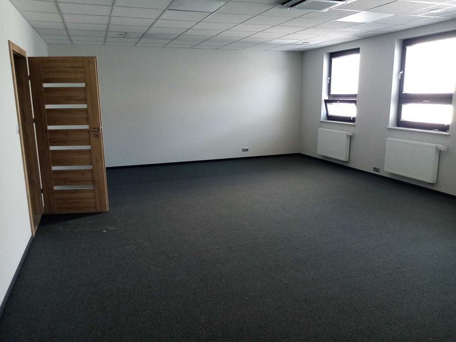 Wynajmę biuro 220 m2 w 05-806 Sokołów ul. Sokołowska 38