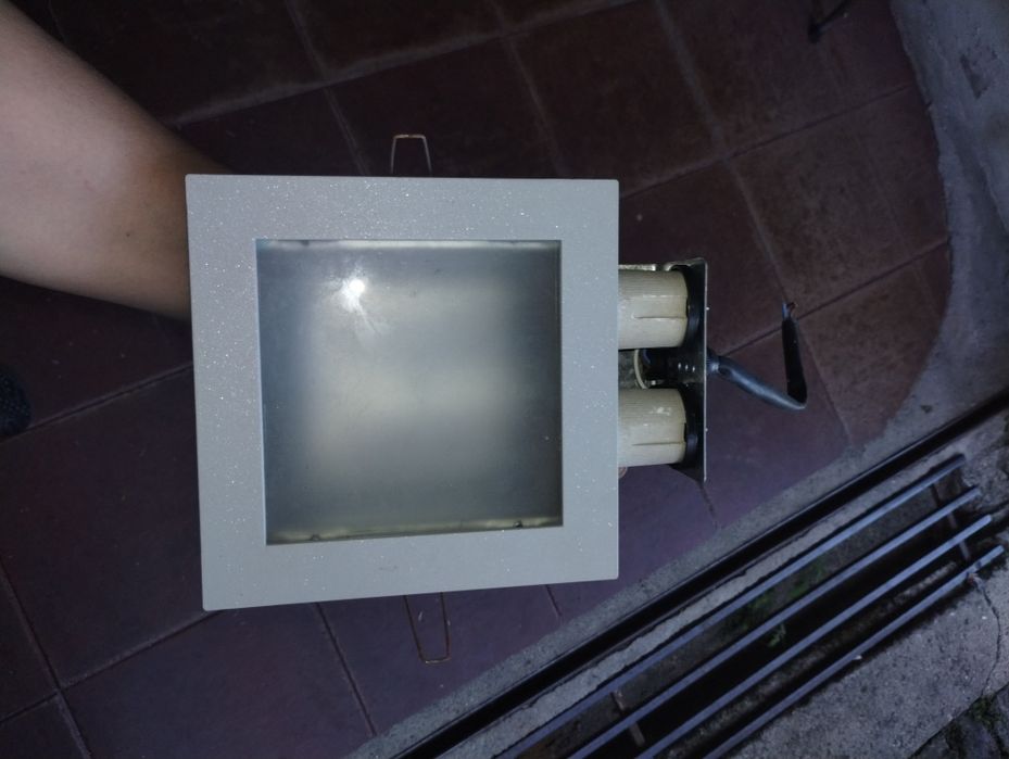 Vendo nove focos de tecto