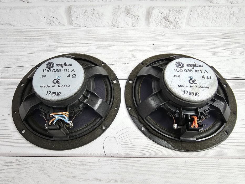 Оригінальні динаміки / Динамики / Колонки Skoda Octavia Tour