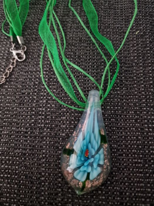 Colares estilo murano