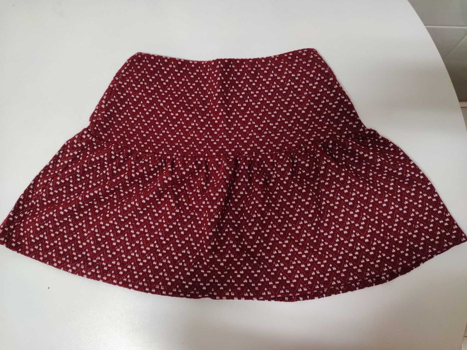 Saia vermelha - Pull&Bear - Tamanho S [Portes incluídos]