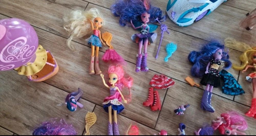 Zestaw Kucyki Pony Equestria Girls plus przybory my little pony
