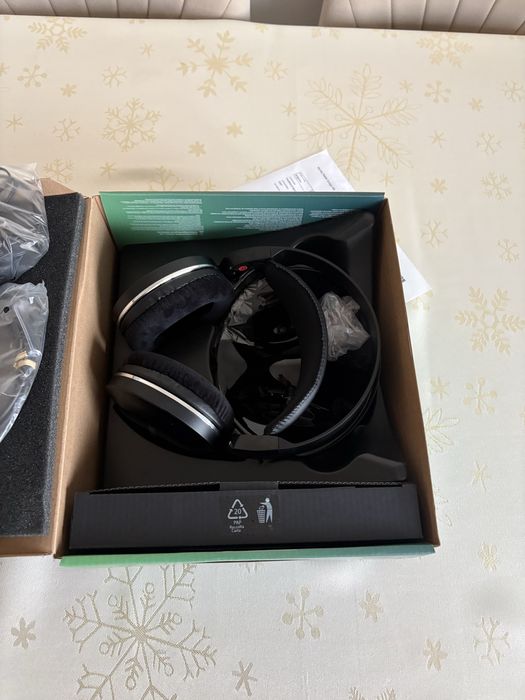 Słuchawki Philips SHD8850 + stacaj dokująca - nowe, mozliwa wysylka.