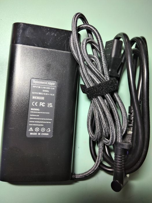 Ładowarka zasilacz laptop 19,5 V 10,5 a