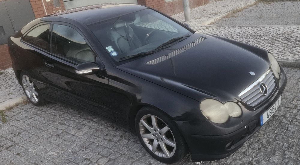 Mercedes benz c220 coupe sport — photo 3