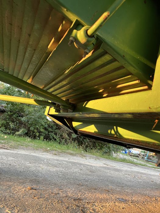 Свіжо привезений John Deere 965