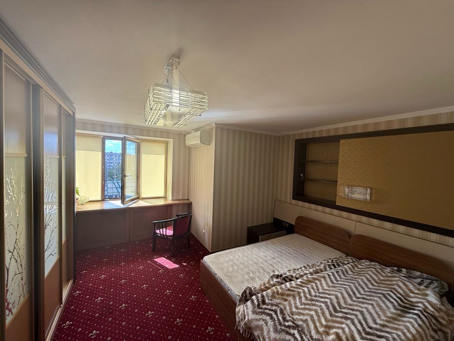 Продаж 2 кім. квартирі в Центрі міста 64м2 вул. Стрітенська