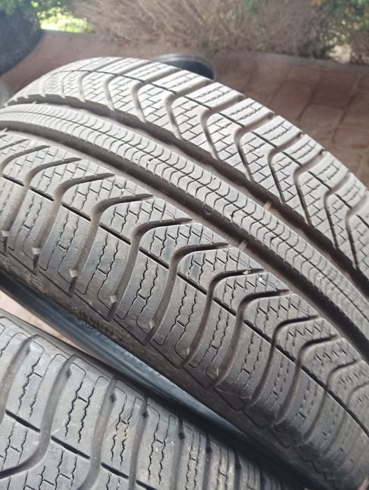 Opony całoroczne 235/45/17