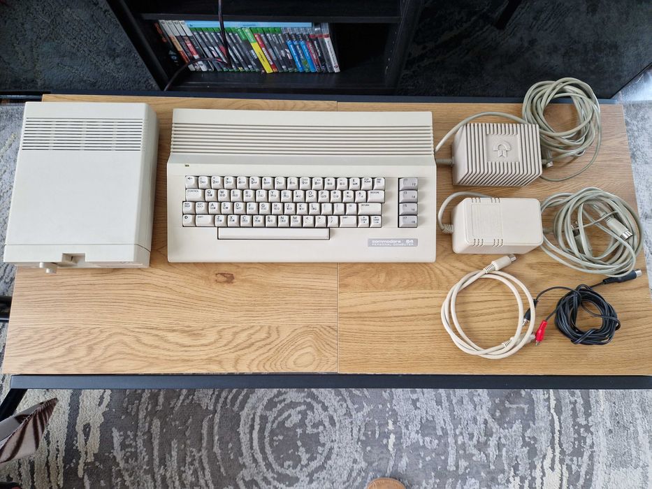 Commodore C64C + Commodore 1541-II