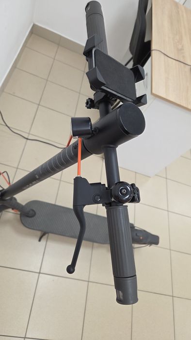 Продам свій електросамокат Mi Electric Scooter Elite GL