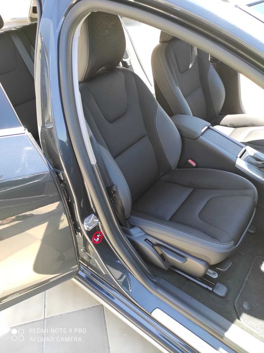 Volvo V60 D6 Plug-in Hybrid AWD 286cv | 2015 | 174.000 km | 12.500 €