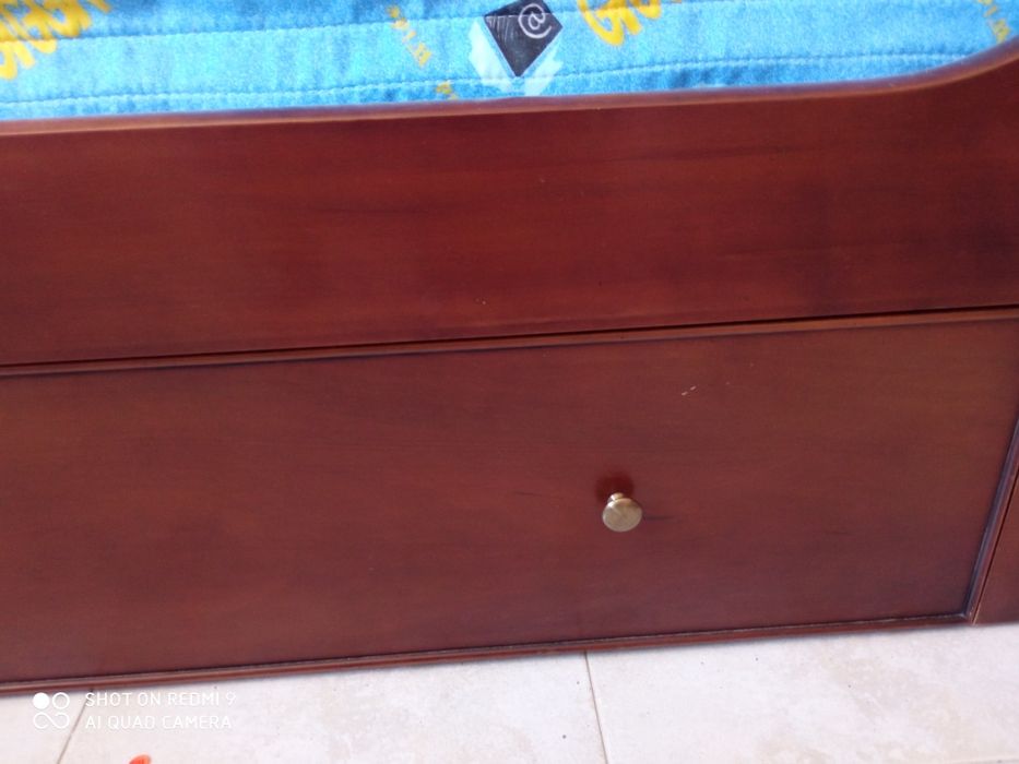 Cama estilo Luís Filipe