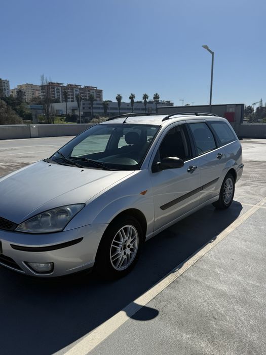 Ford Focus 1.4 gasolina 2002