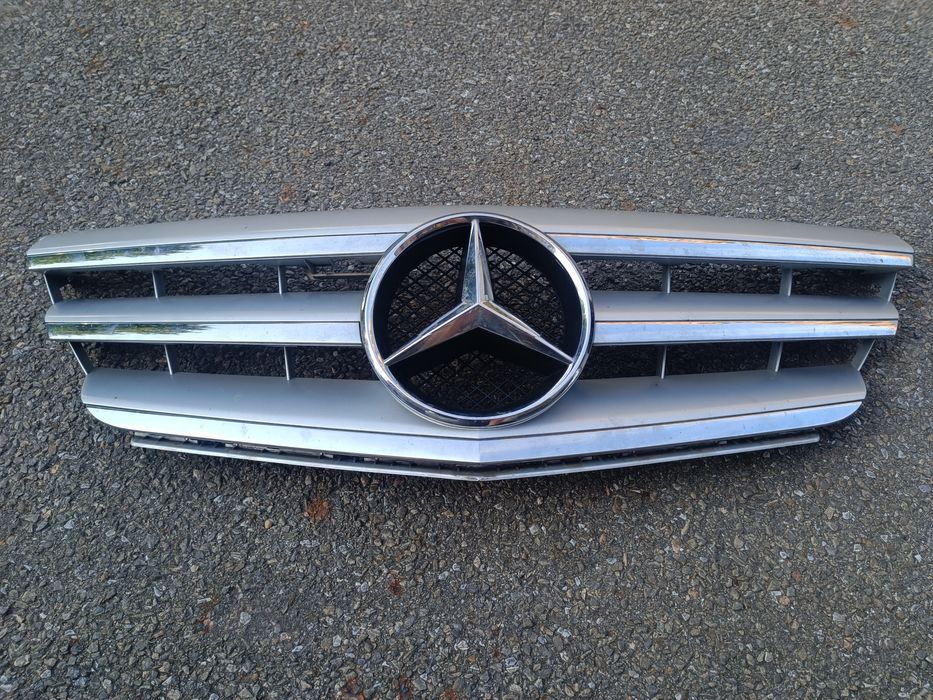 grill s emblemat Mercedes B Klas W 245