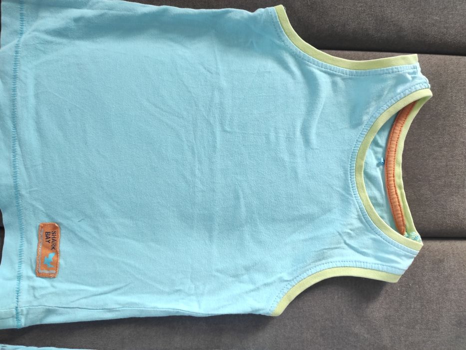 Koszulka bez rękawów 12-18 mies.