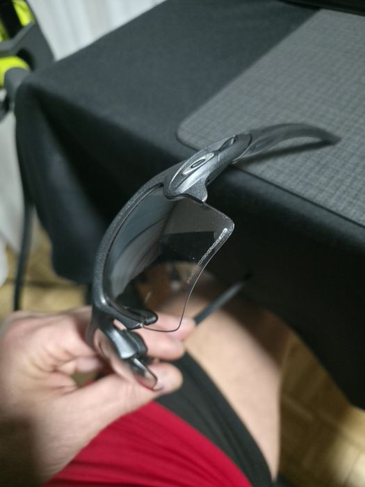 Okulary FLAK 2.0 na rower samosciemniajace sie